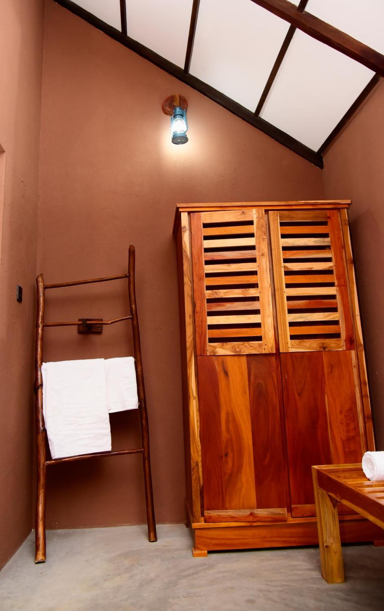 Coco Village Hotel Chilaw Esterno foto