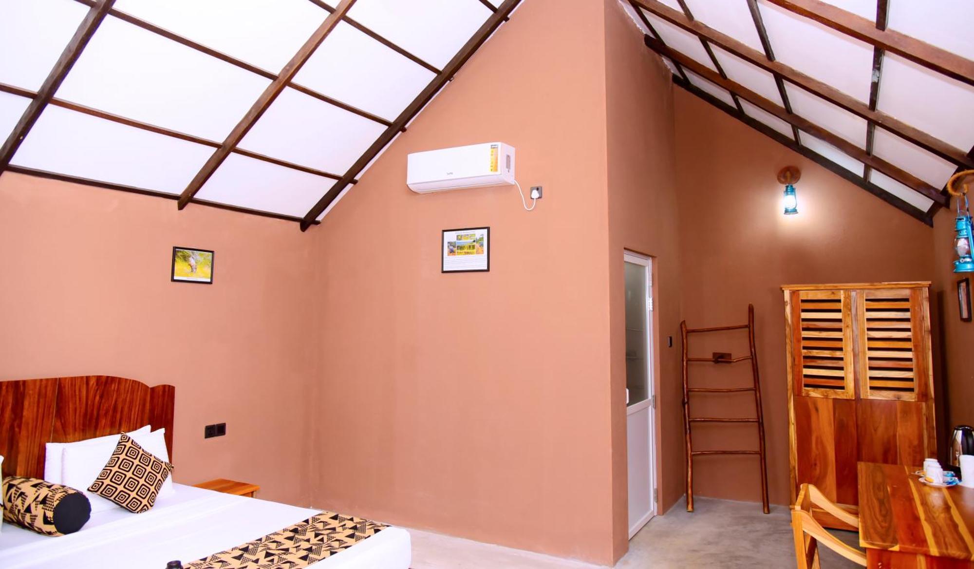 Coco Village Hotel Chilaw Esterno foto