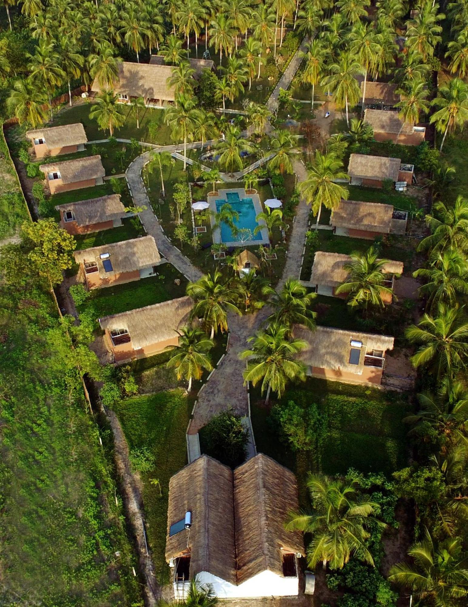 Coco Village Hotel Chilaw Esterno foto